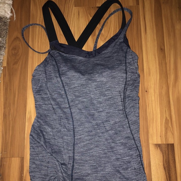 Lululemon never worn strappy tank/built in bra - Picture 1 of 2